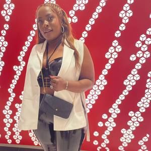 Meet your Posher, Ovrie